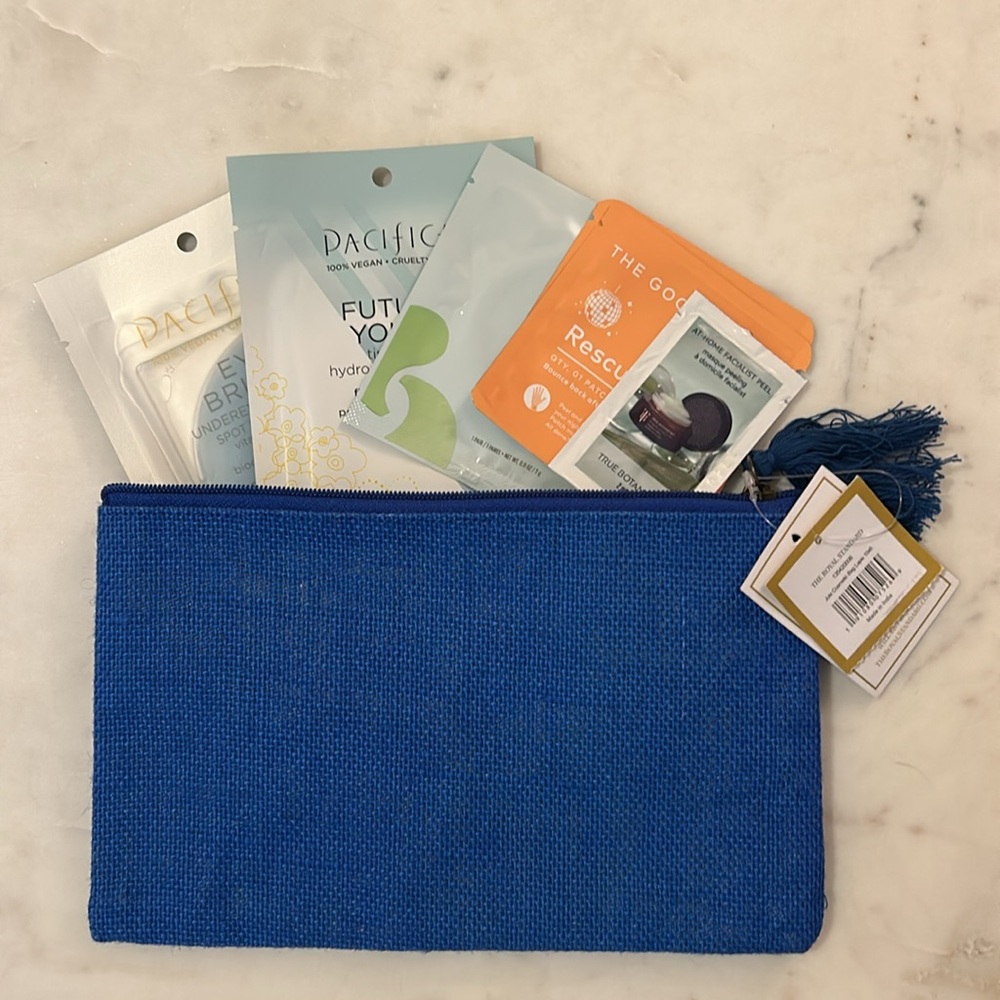 Recovery gift set with Pacifica Eye bright and Hydrating facial mask eye patches